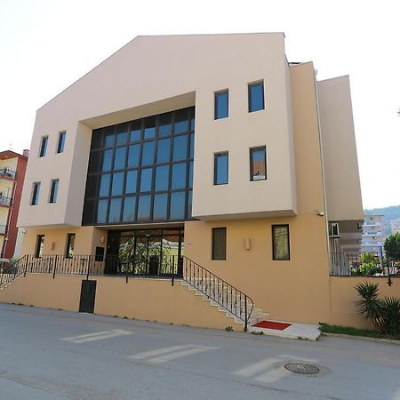 בורסה Montania Town Hotel Mudanya מראה חיצוני תמונה