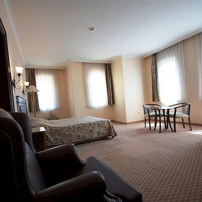 בורסה Montania Town Hotel Mudanya מראה חיצוני תמונה